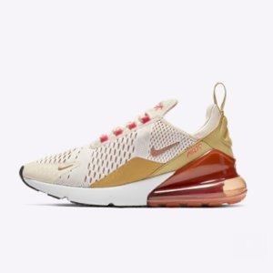 Nike Women’s Air Max 270 size 8 Guava Ice
